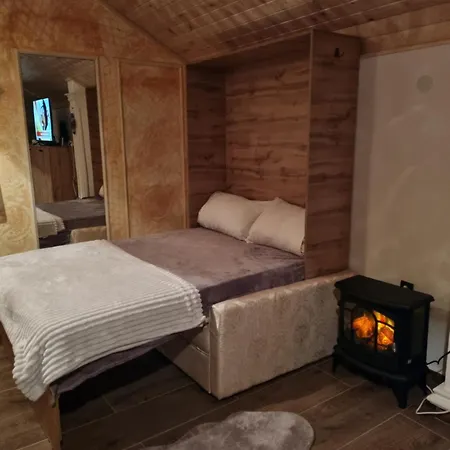 Kristal Slatina- Private Pool & Jacuzzi Bbq Βίλα